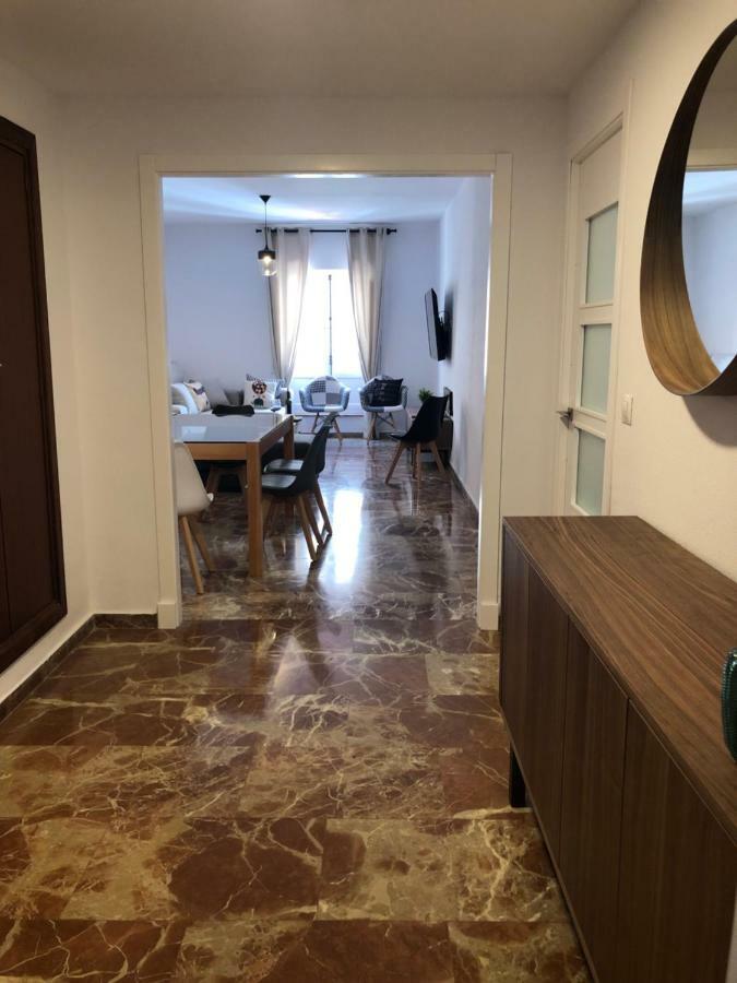 Gatu Premium Villa Aramburu, " Preferente Mayores De 25 Anos Y Familias " El Puerto de Santa Maria Exterior foto